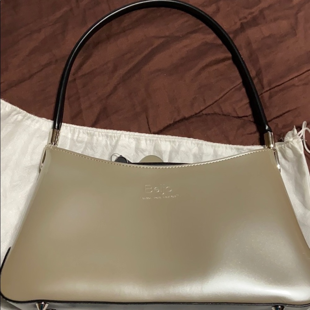 Beijo Handbag. NWOT! - Picture 3 of 16